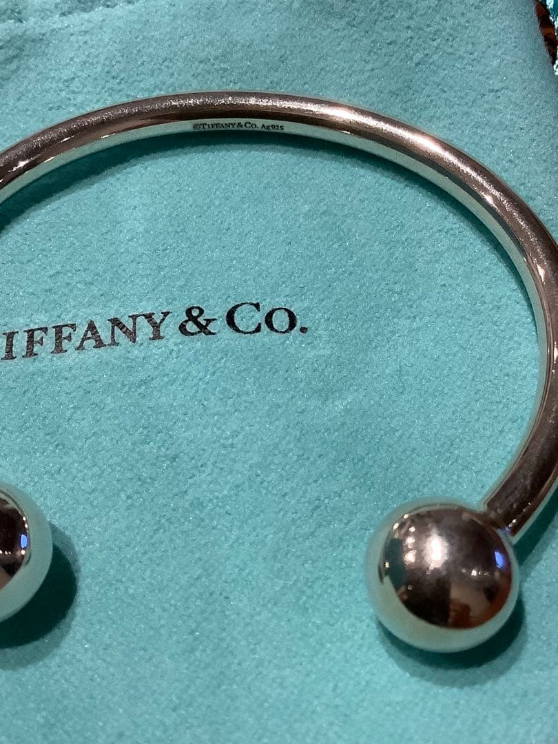 ティファニー　ハードウェア　ボールカフ　バングル