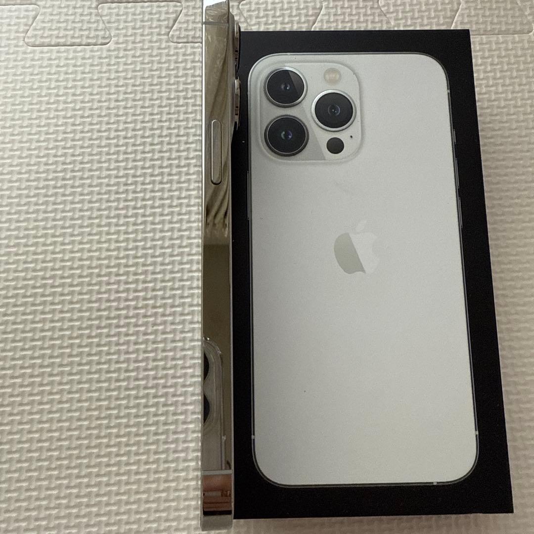 【美品】iPhone 13 Pro シルバー 256GB バッテリー100%