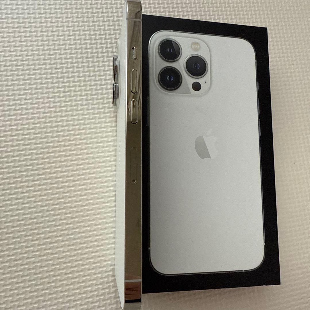 【美品】iPhone 13 Pro シルバー 256GB バッテリー100%