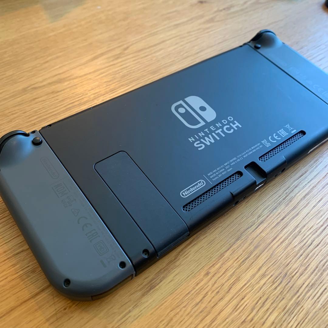 【美品】Nintendo Switch 21年強化型 付属品完備＋未使用ケース付