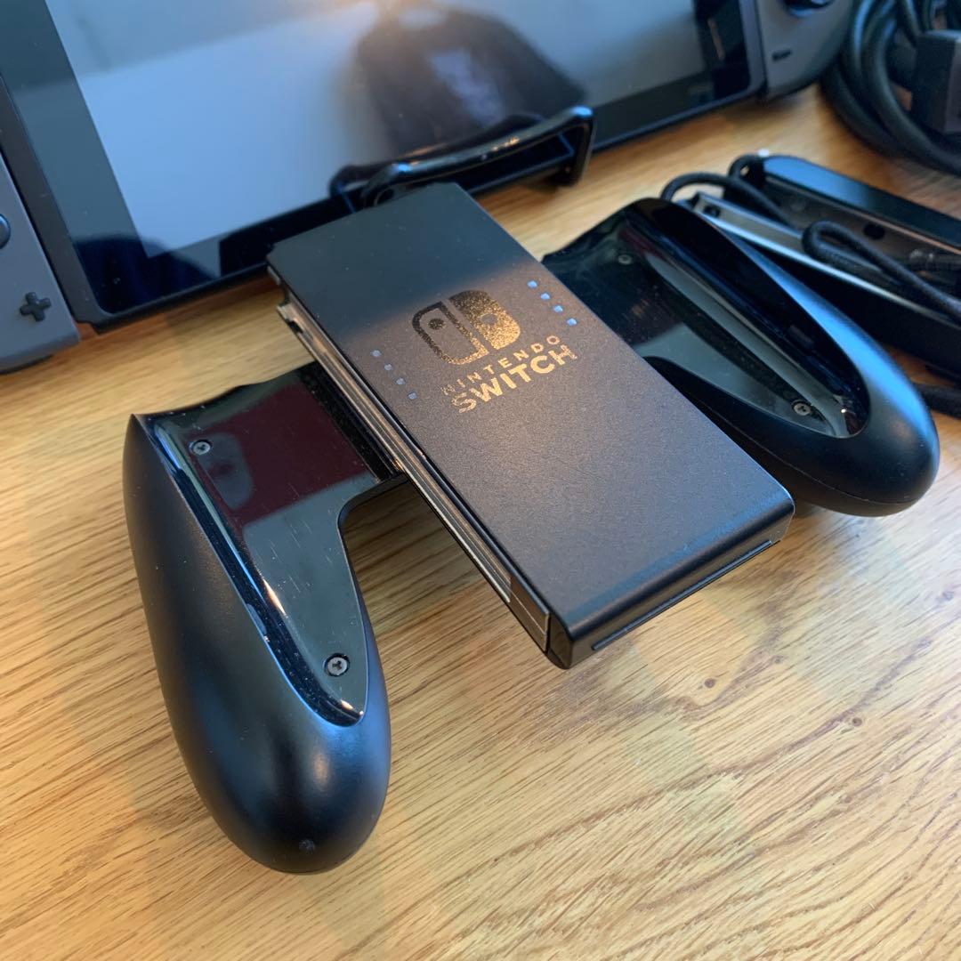 【美品】Nintendo Switch 21年強化型 付属品完備＋未使用ケース付