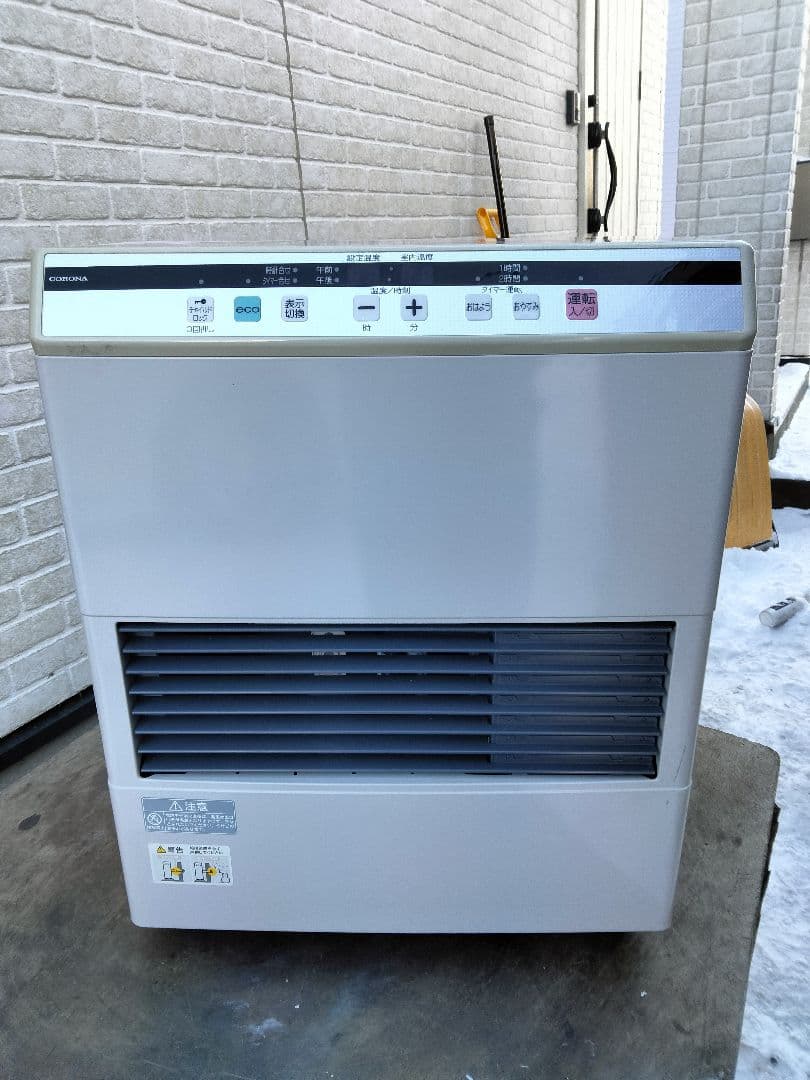 札幌発コロナFF温風石油ストーブ！品番「FF‐4211GS」2011年式中古品②