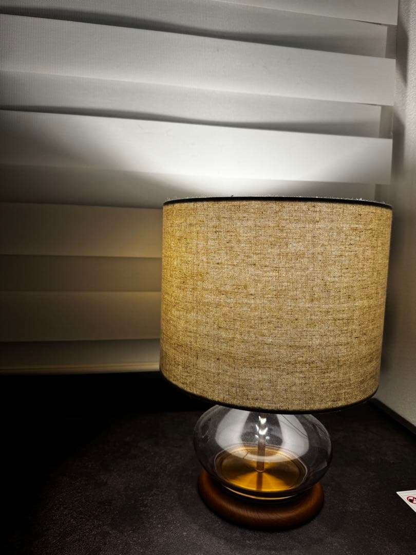 ロレンシオ テーブル ライト