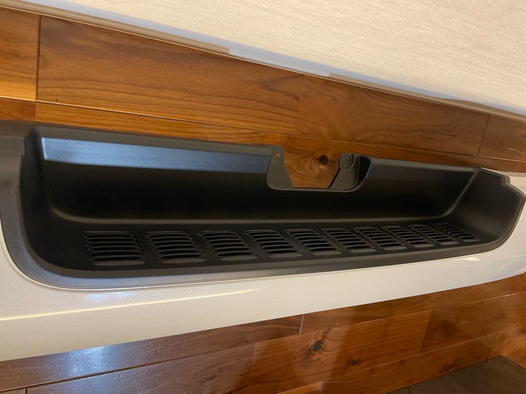 ハイエース バン ナロー 純正バンパー 新車外し 070