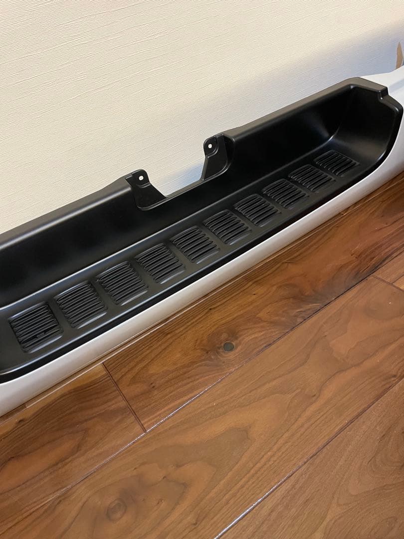 ハイエース バン ナロー 純正バンパー 新車外し 070