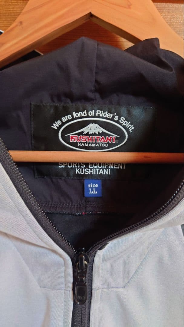 【1/25出品終了】クシタニ　MIDパーカー カフェ　ホワイト　 LL　新品