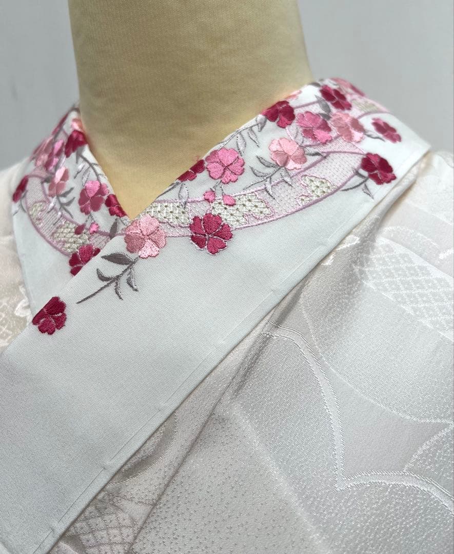 豪華金彩　振り袖　フルセット　別誂長襦袢付　成人式　刺繍入り　金通し 606