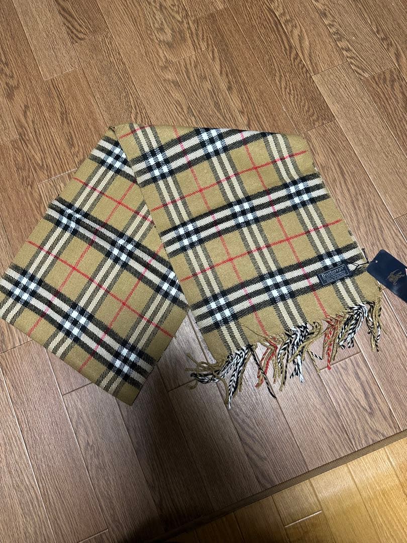 Burberryマフラー　新品　未使用　イングランド製　タグ付き