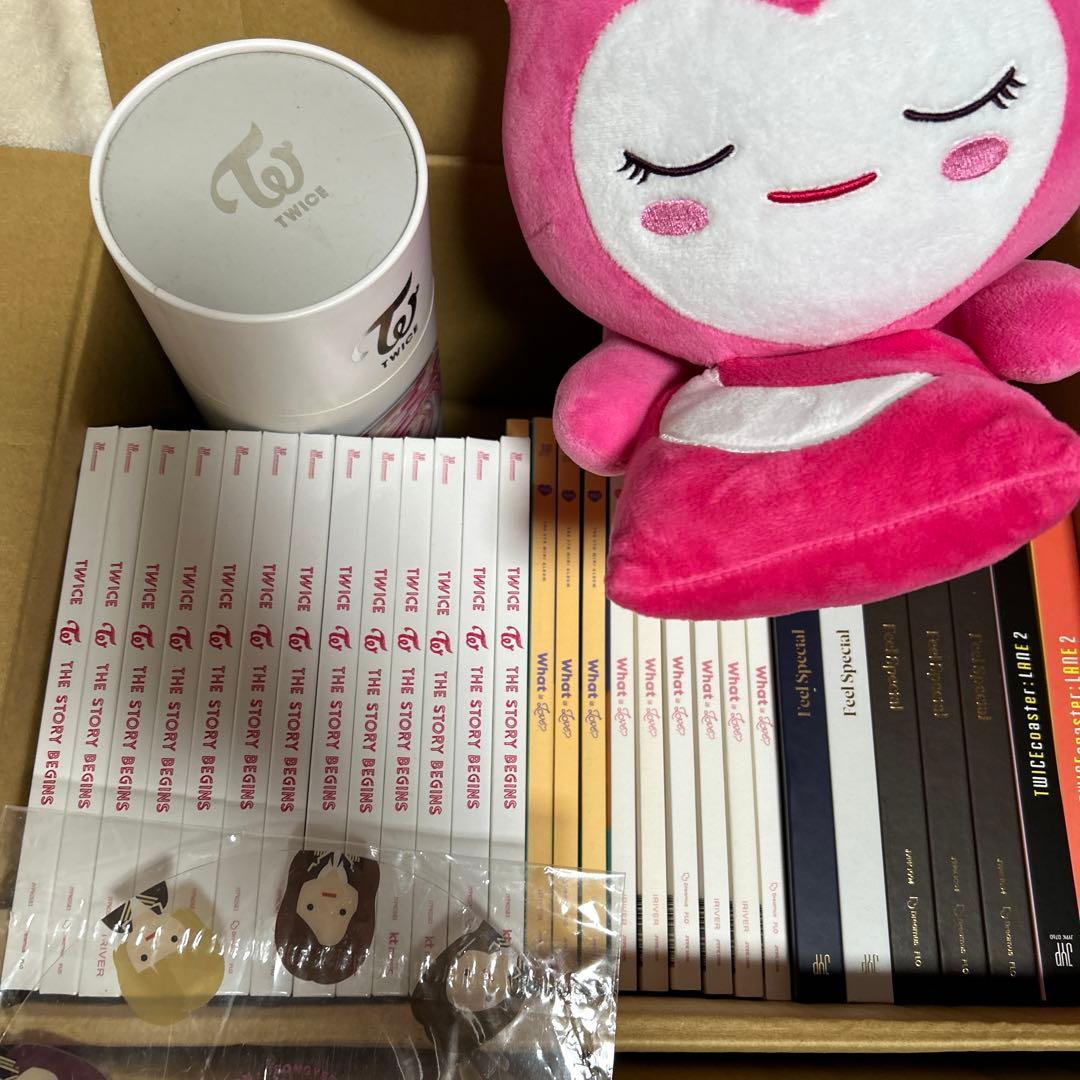 twice アルバム まとめ売り トレカ ペンライト ラブリー うちわ