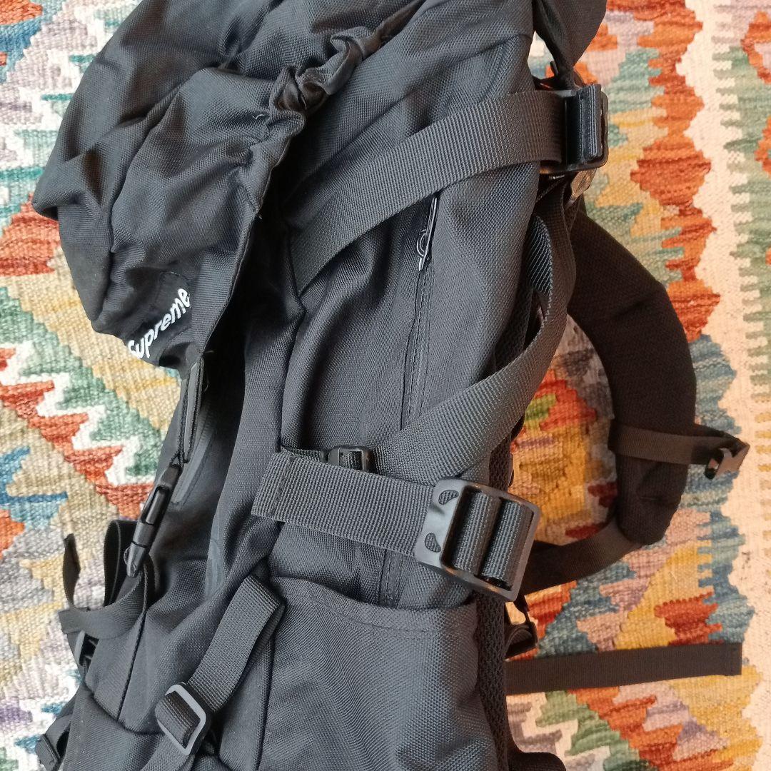usa製 Supreme ブラック バックパック