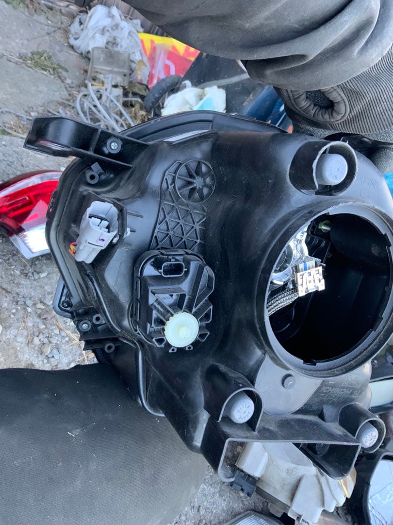 ほぼ無傷　ハスラー MR31S MR41S 右ヘッドライト HID