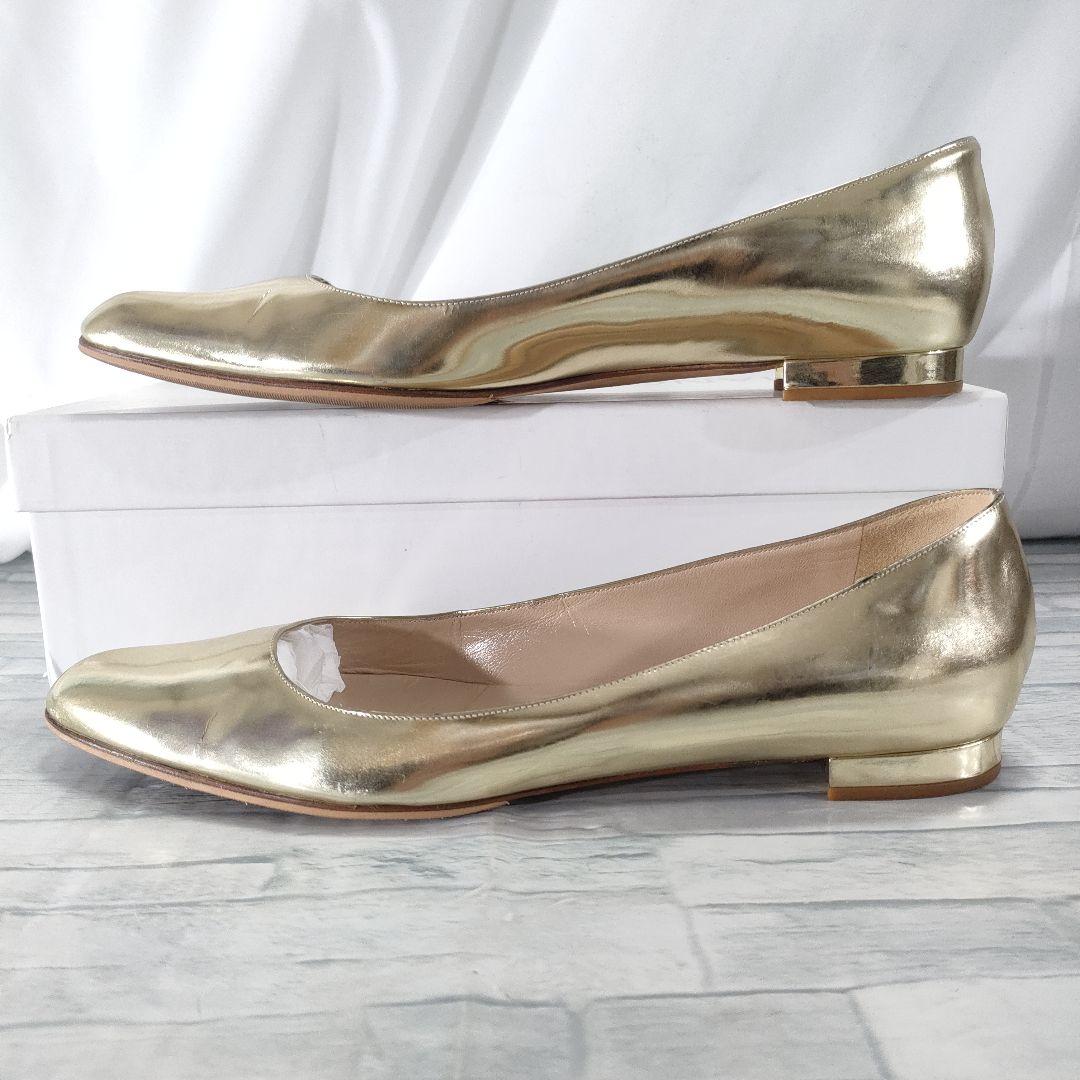 マノロブラニク　フラットパンプス　ゴールド　光沢あり◎　37.5