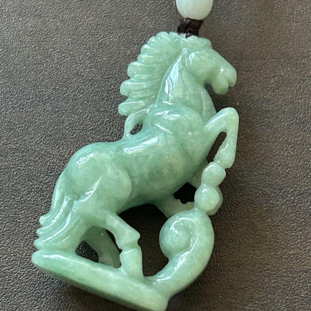 本翡翠ペンダント　馬さん　無含浸　無着色　ミャンマー産