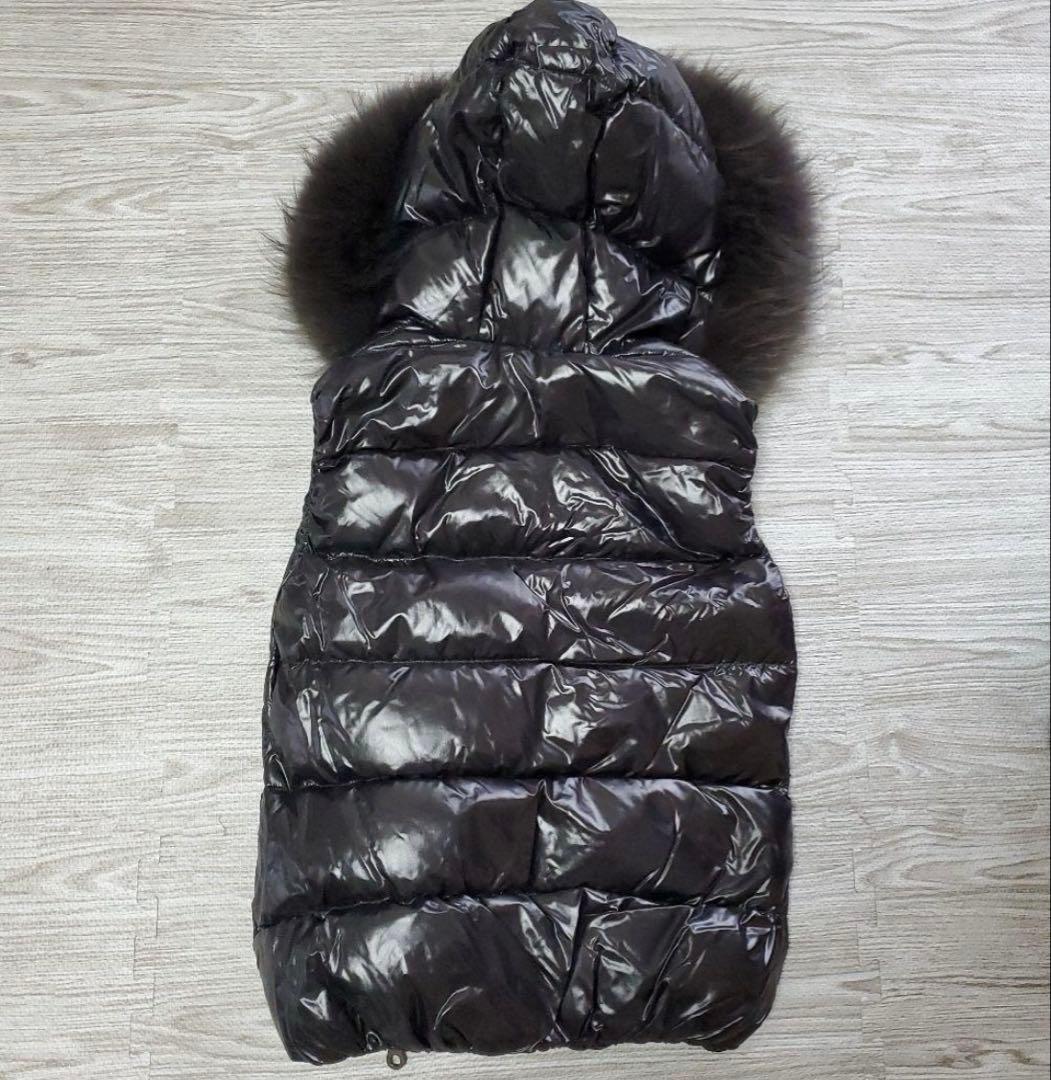 DUVETICA ブラックダウンベスト 42