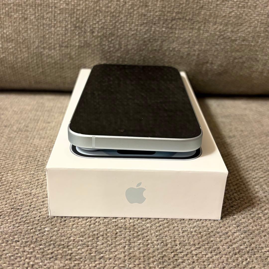 Apple iPhone 15 128GBブルー 本体 箱 ケーブル ケース付き