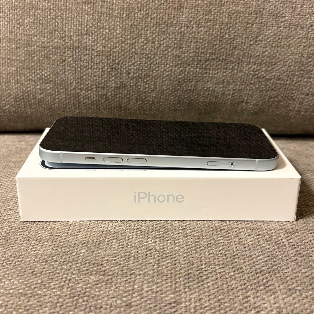 Apple iPhone 15 128GBブルー 本体 箱 ケーブル ケース付き