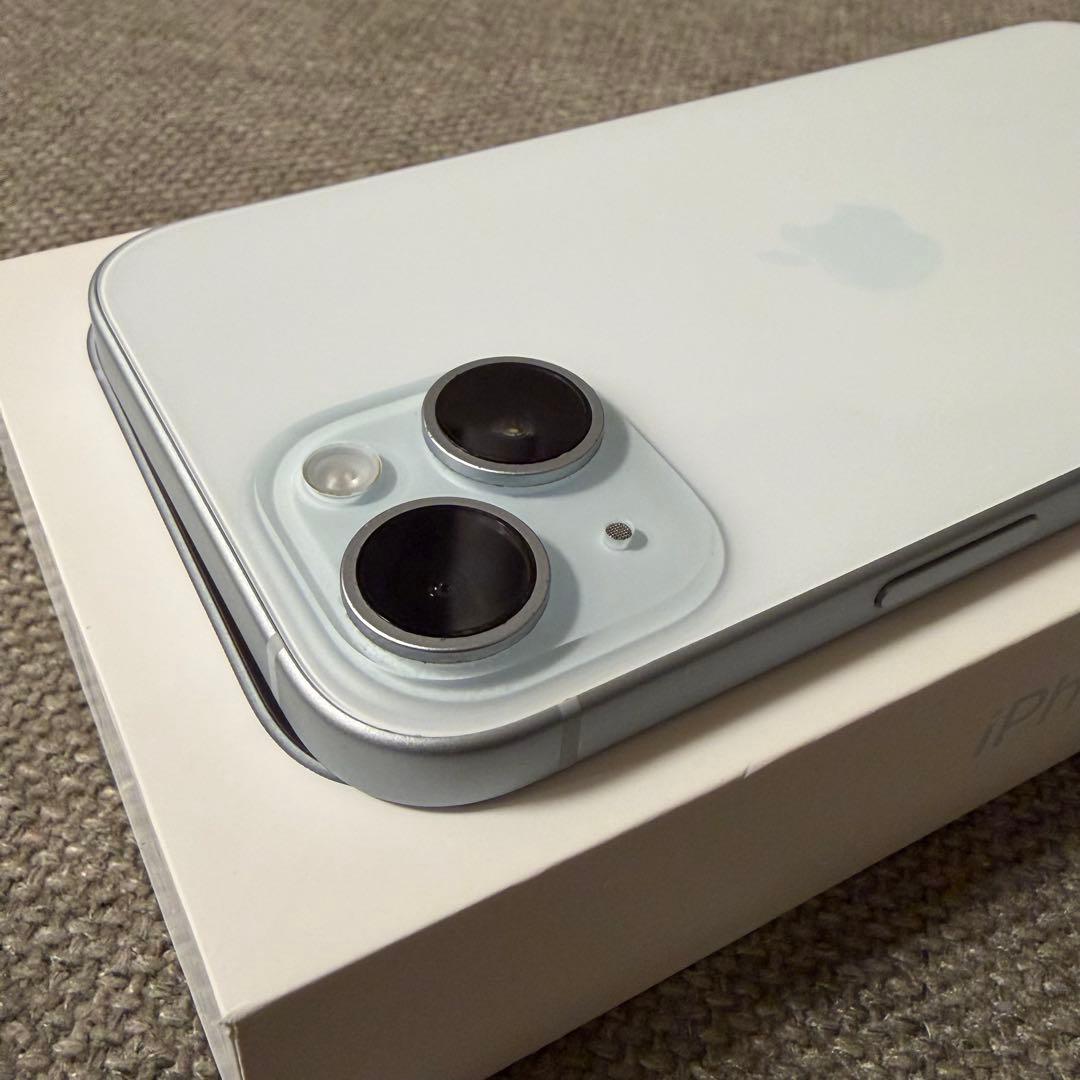 Apple iPhone 15 128GBブルー 本体 箱 ケーブル ケース付き