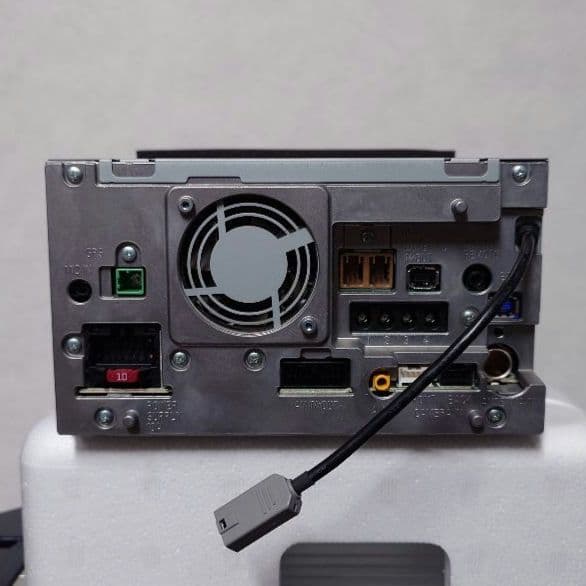 カロッツェリア サイバーナビ本体 AVIC-ZH99