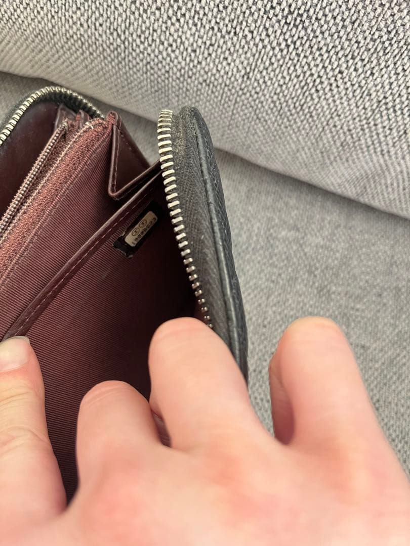 CHANEL キャビアスキン　長財布　レザー　ブラック　シルバー　マトラッセ