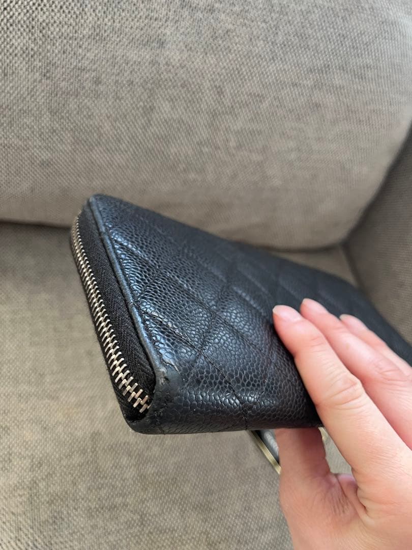 CHANEL キャビアスキン　長財布　レザー　ブラック　シルバー　マトラッセ