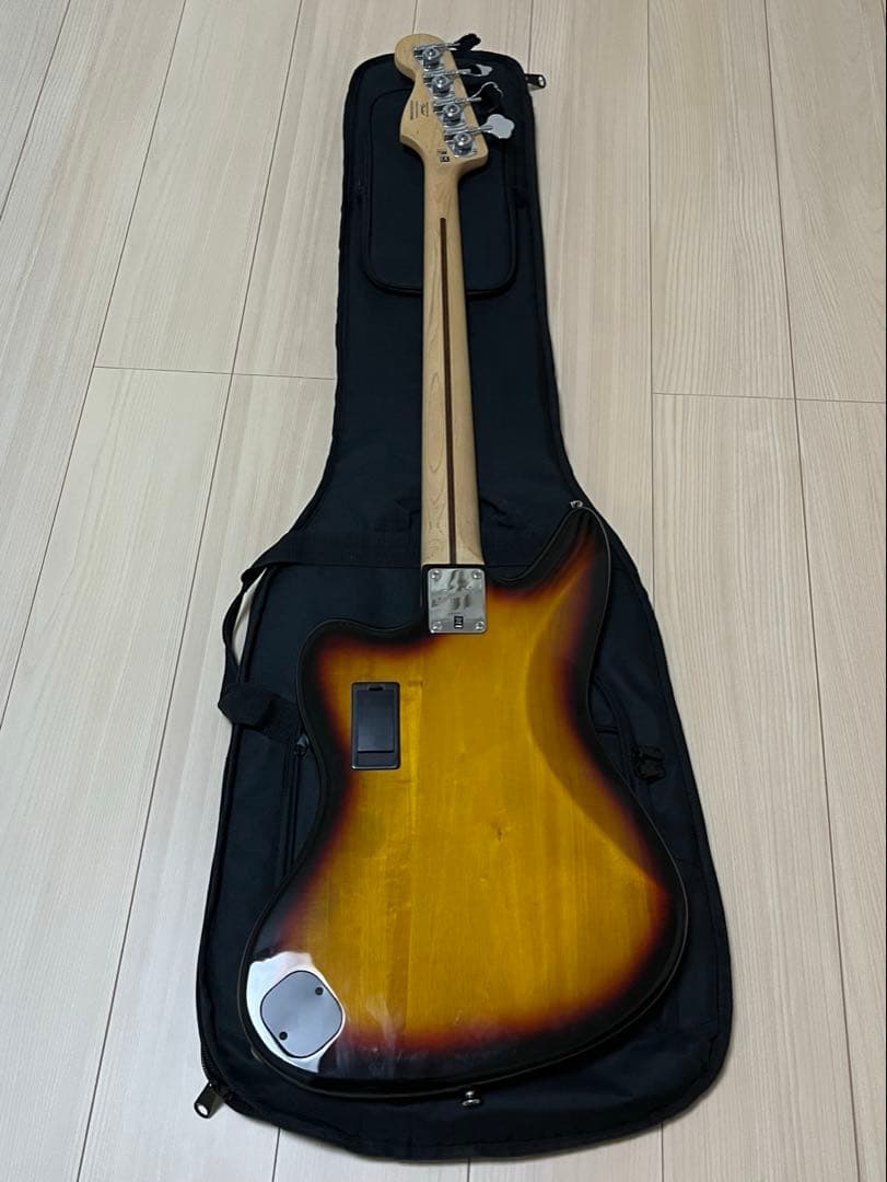 ベース Squier Vintage Modified Jaguar Bass