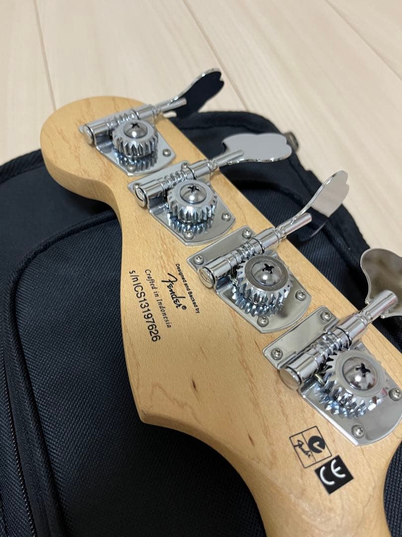 ベース Squier Vintage Modified Jaguar Bass