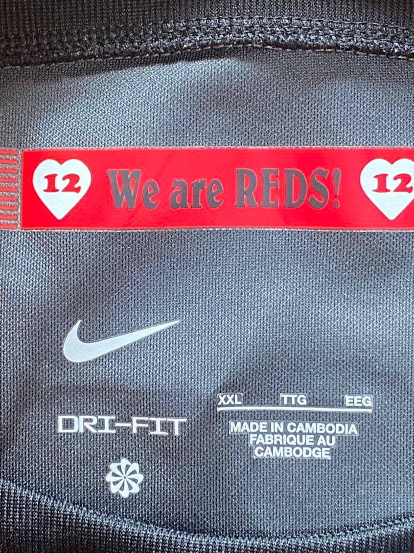 ほぼ未使用　2024年浦和レッズ3rdユニフォーム、未使用バンダナ付き