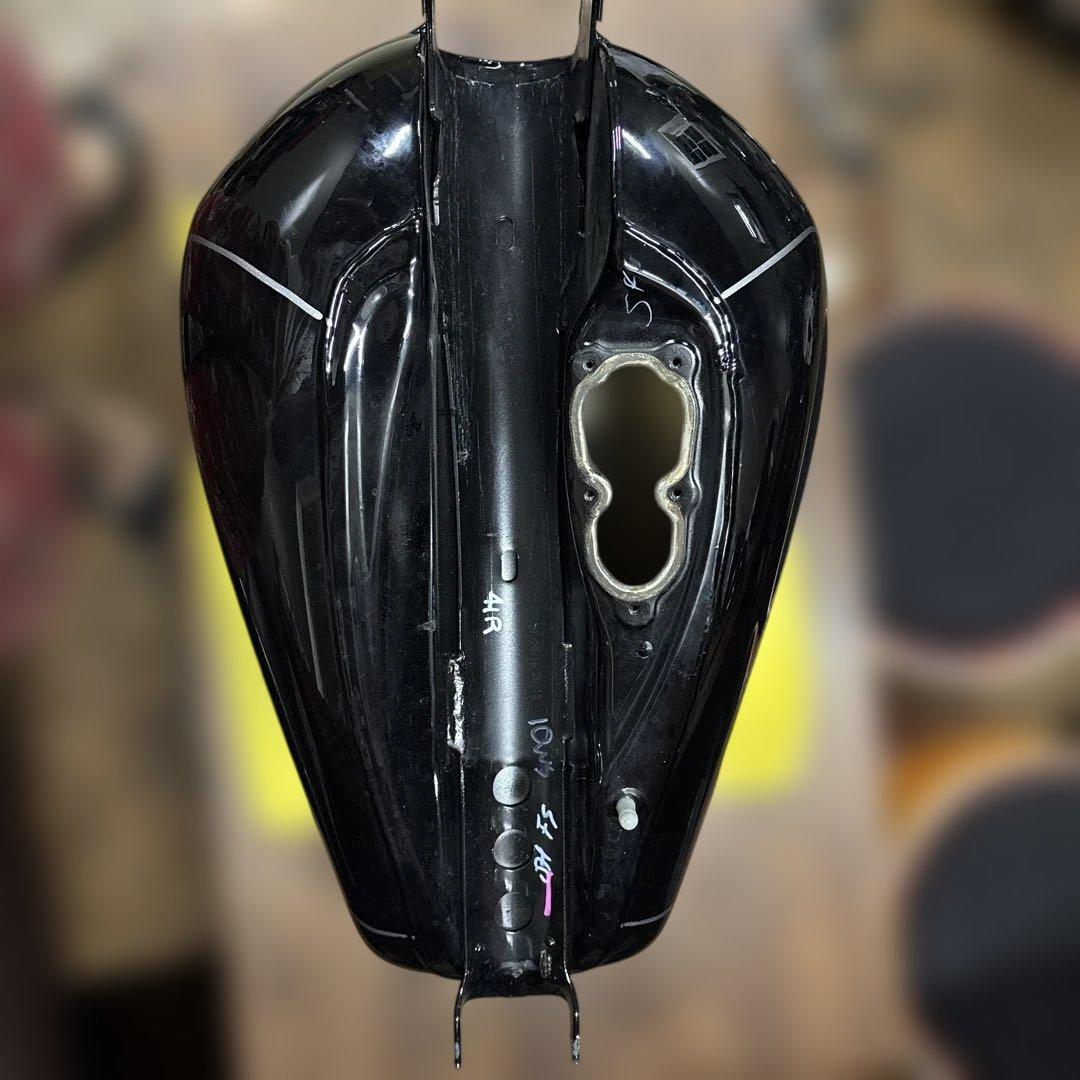 ハーレー xl883 xl1200 純正　タンク　スポーツスター