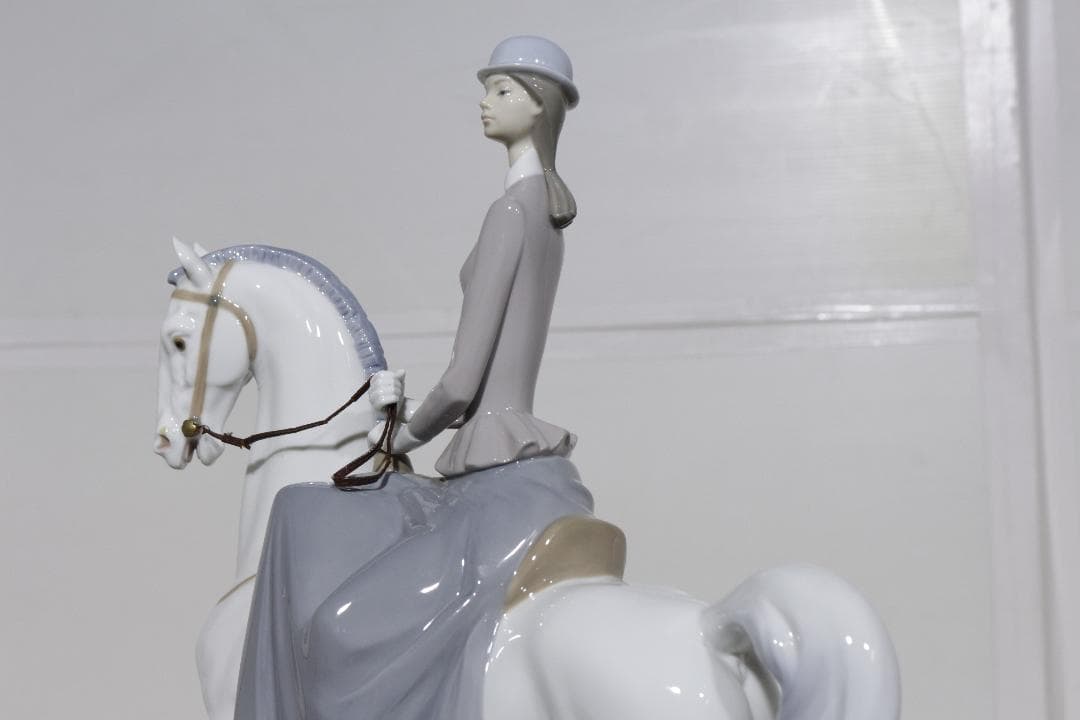 な*ん様 LLADROリヤドロ★白い馬の少女★20万★