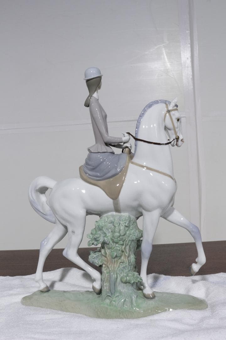 な*ん様 LLADROリヤドロ★白い馬の少女★20万★