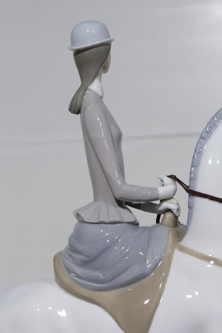 な*ん様 LLADROリヤドロ★白い馬の少女★20万★