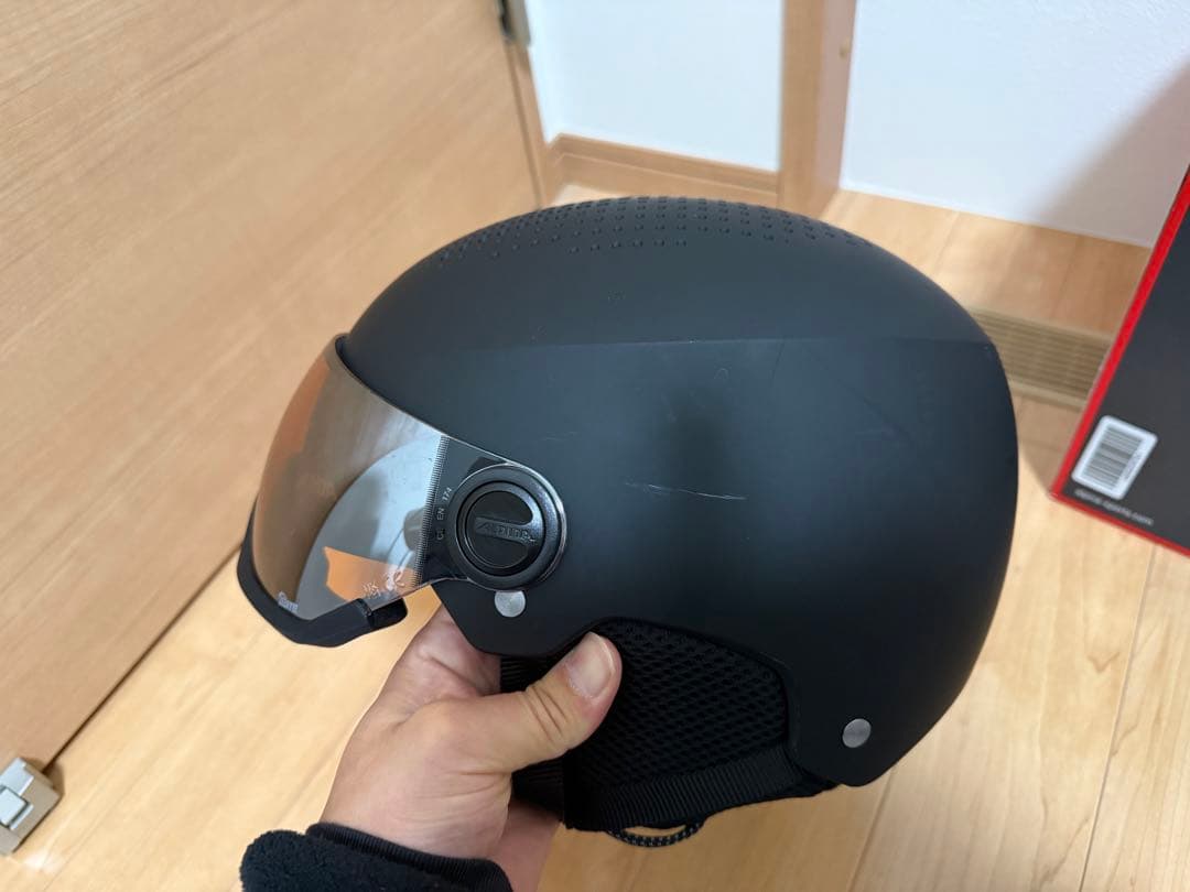 美品　アルピナ　ヘルメット　スキー　スノーボード