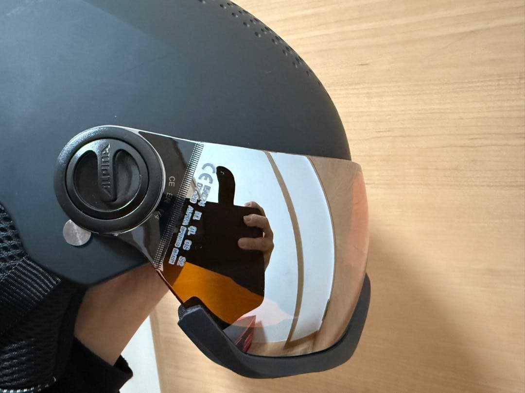 美品　アルピナ　ヘルメット　スキー　スノーボード