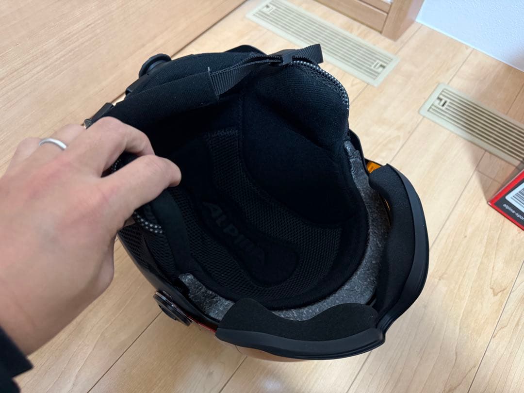 美品　アルピナ　ヘルメット　スキー　スノーボード