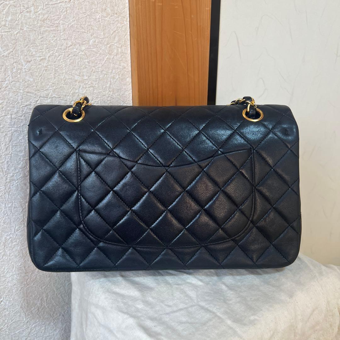 正規品　Wフラップ　Chanel ショルダーバッグ ブラック マトラッセ