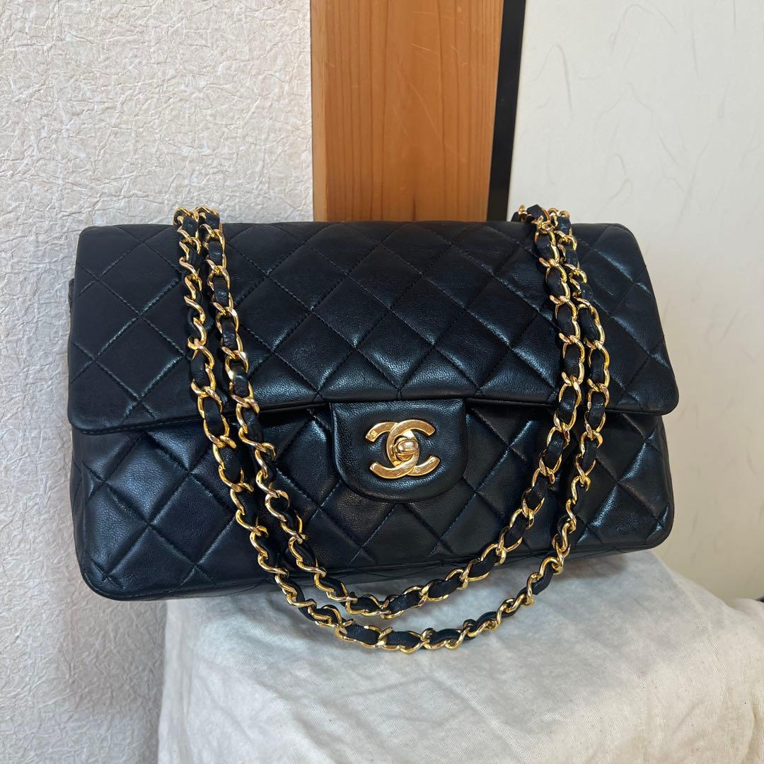 正規品　Wフラップ　Chanel ショルダーバッグ ブラック マトラッセ