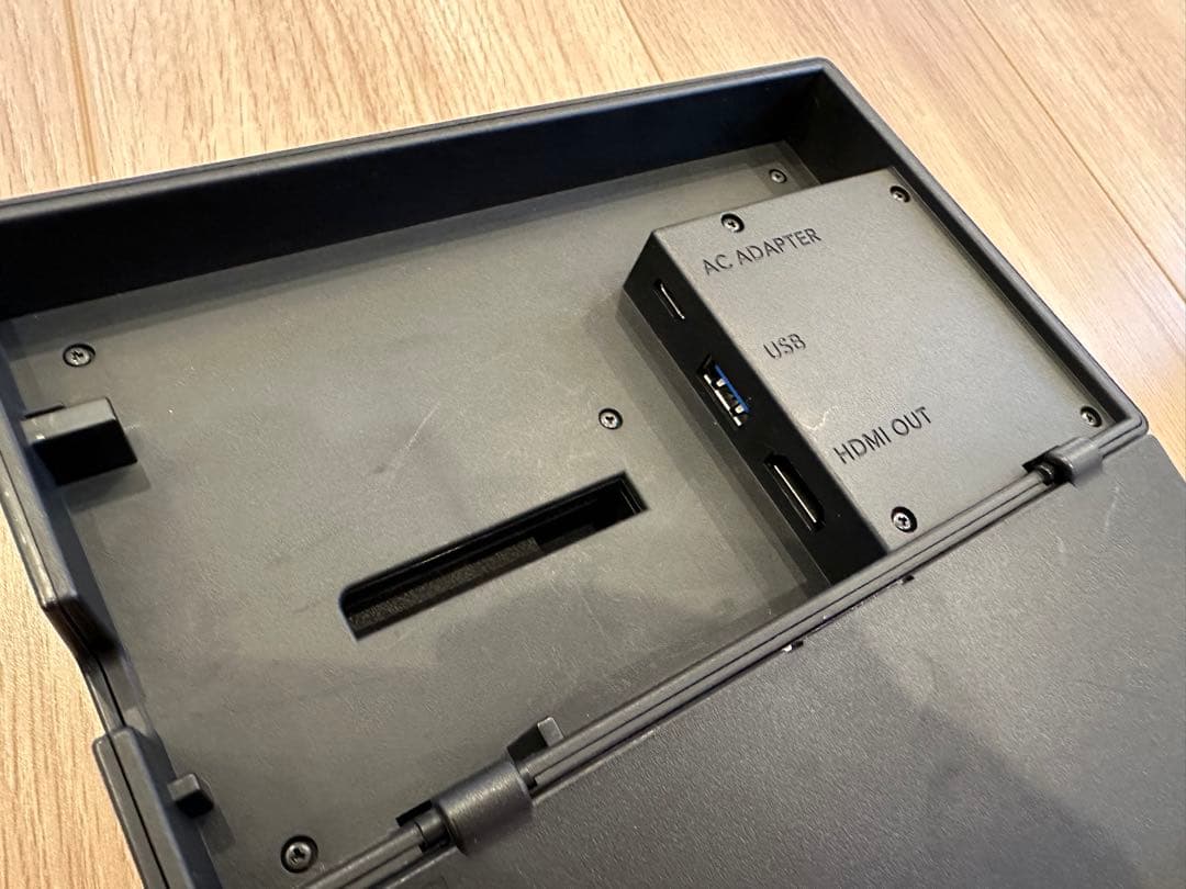 【美品】Switch本体×保護シール付き×人気ソフト8本×プロコン×SDカード