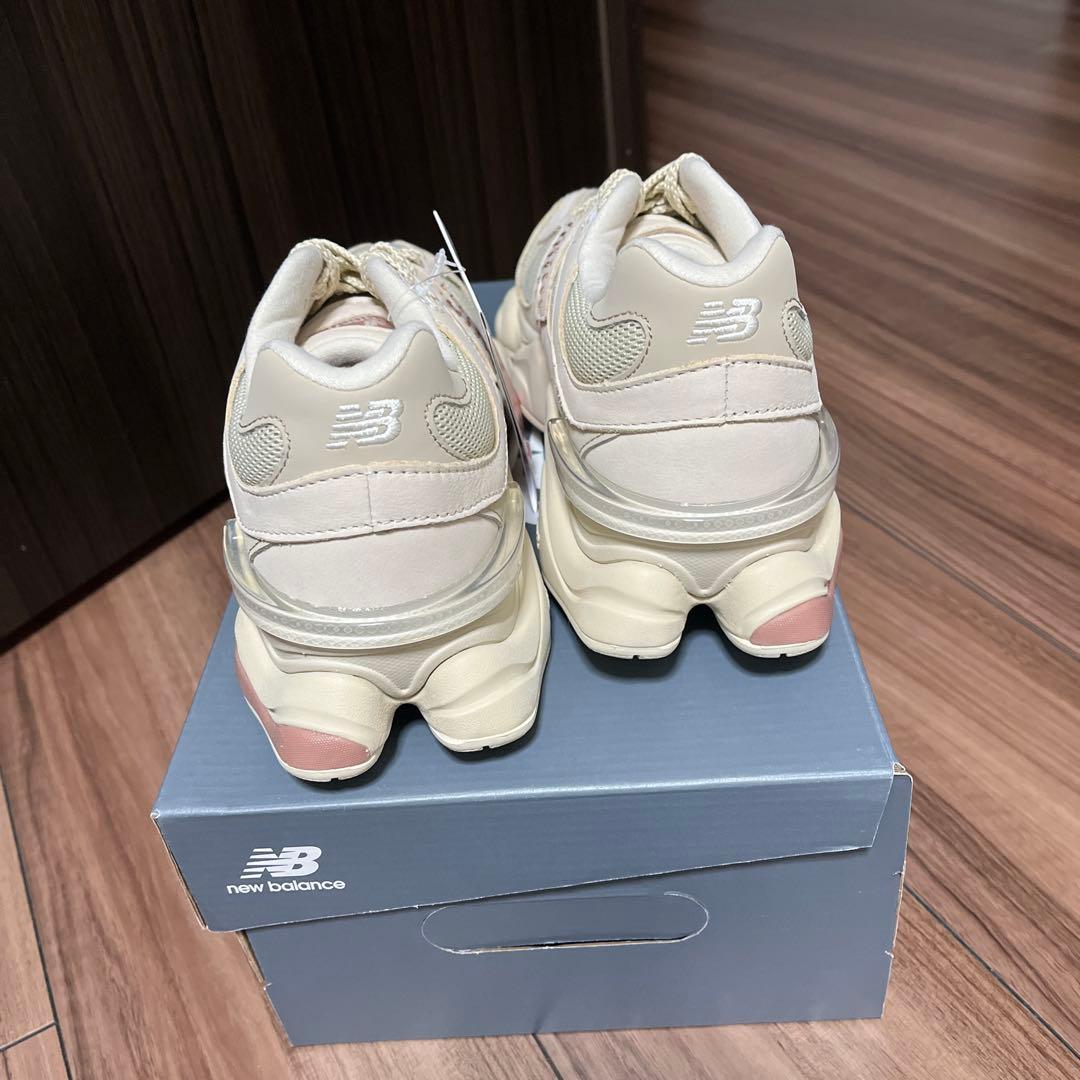 パ*チ様 ニューバランス　9060 25.5センチ