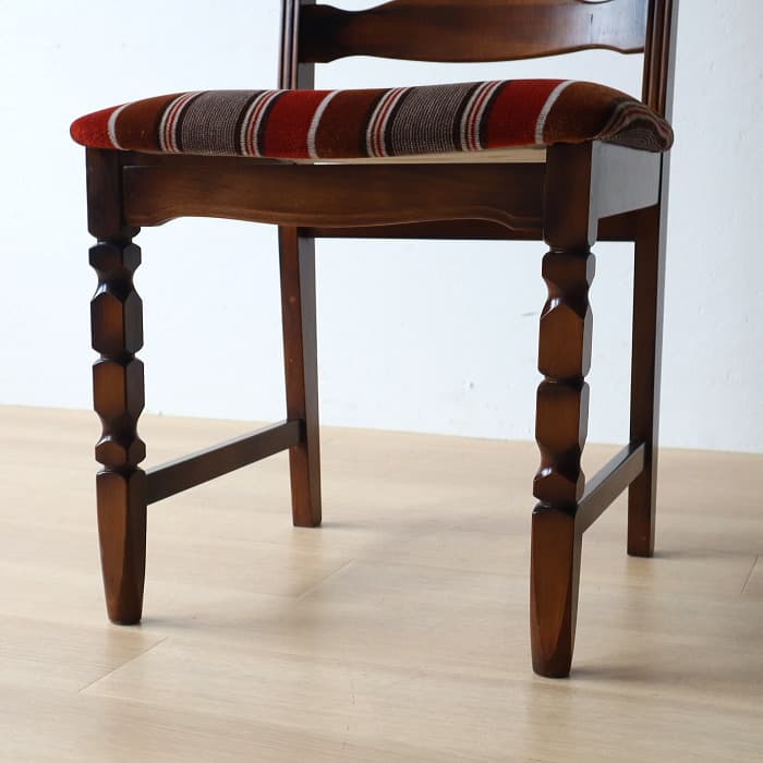 カリモク コロニアル ダイニングチェア レトロ ストライプ モケット