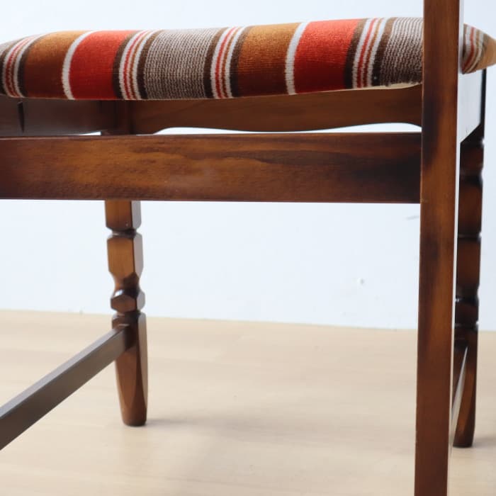 カリモク コロニアル ダイニングチェア レトロ ストライプ モケット