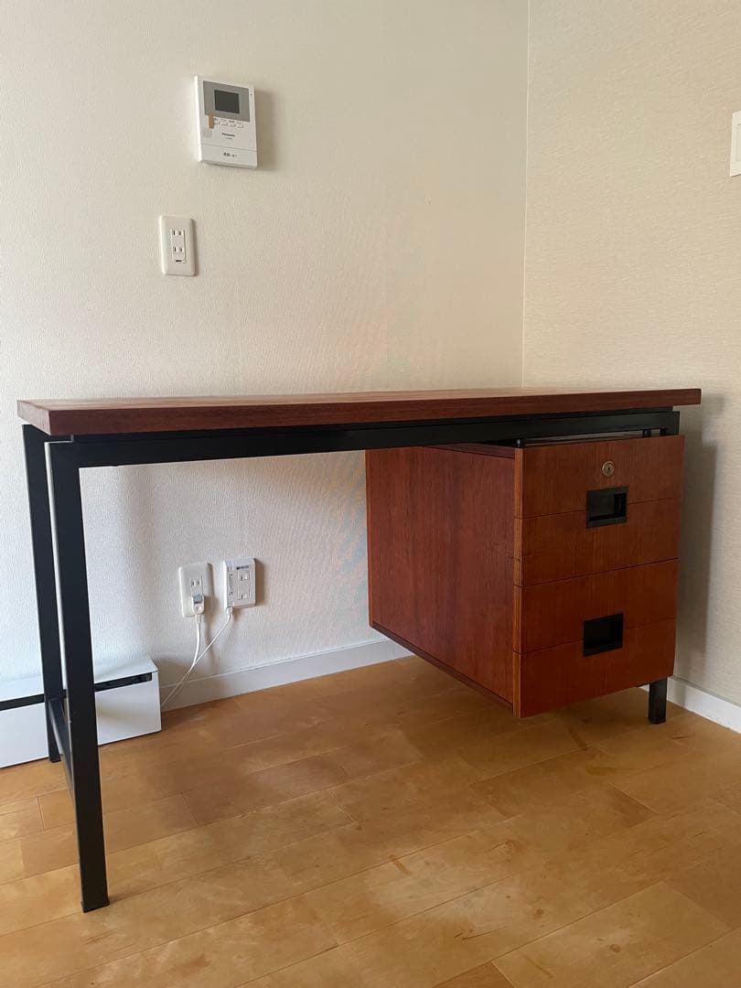 ケース・ブラークマン Japanese Series EU01 Pastoe