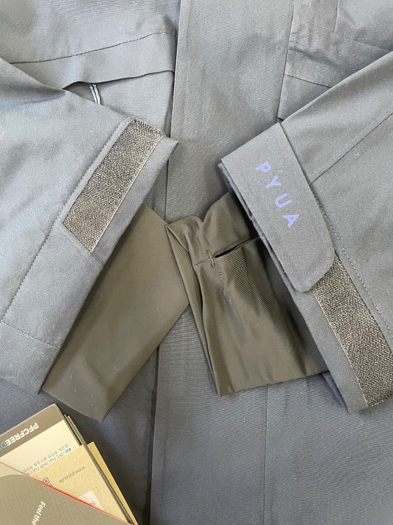 セール！！定価約57600円【新品　未使用品】スキーウェア