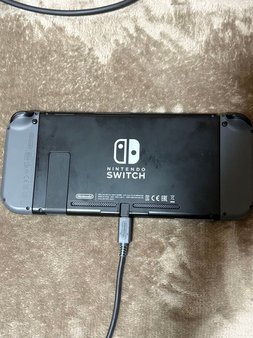 NintendoSwitch 本体 マリオカート8 デラックスセット！付属品完備