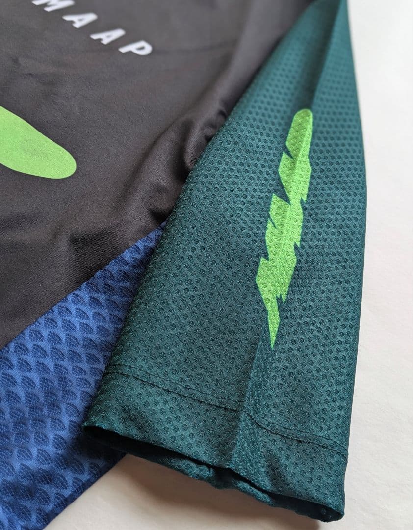 新品  サイクルジャージ メンズLサイズ 半袖