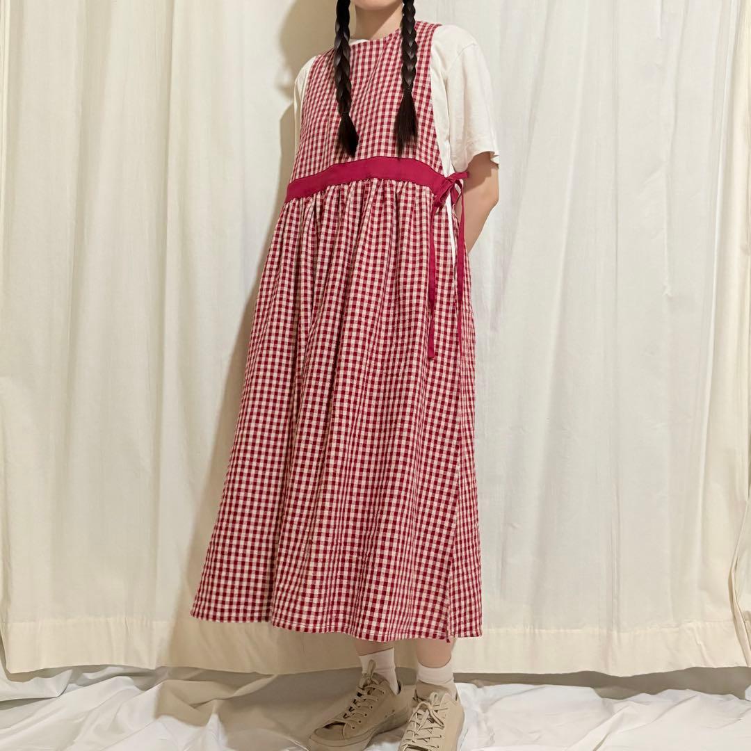 ギンガムチェックエプロンワンピース 綿麻　赤✖︎生成　ナチュラルエプロン　脇リボン