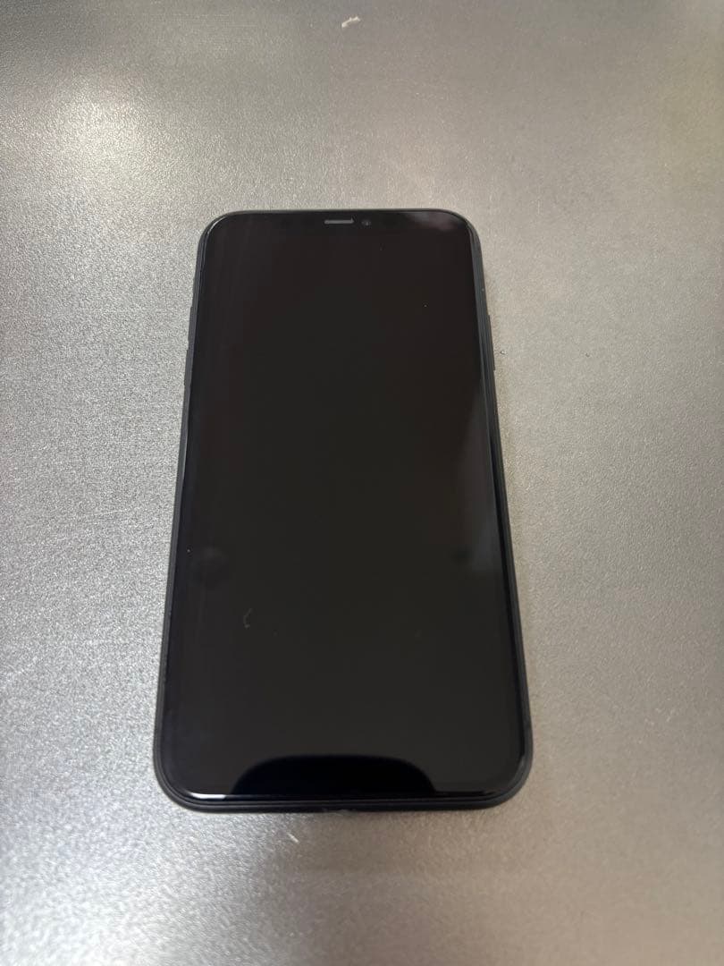 iPhone 11 ブラック　64GB