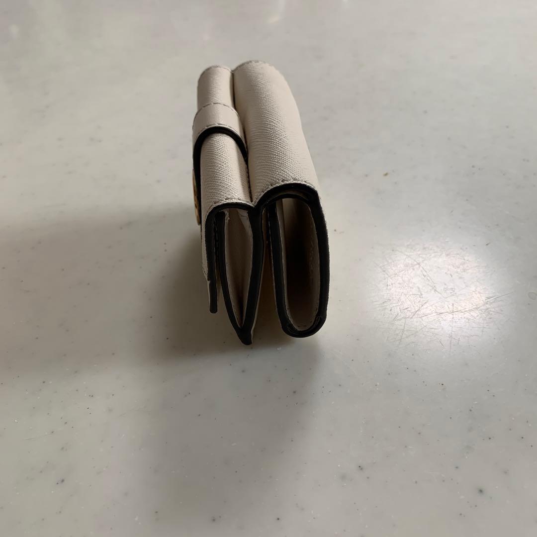 MICHALE KORS 新品未使用　三つ折り財布　ホワイト