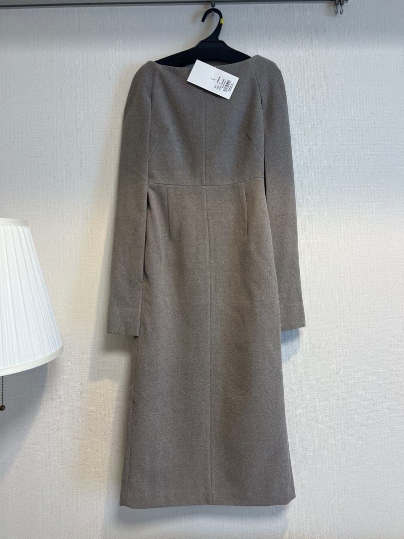 新品 laubeblanc Narrow line Cape Dress S