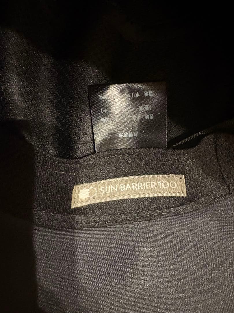 サンバリア100 ナチュラルハットとハットストラップ　ネイビーMサイズ