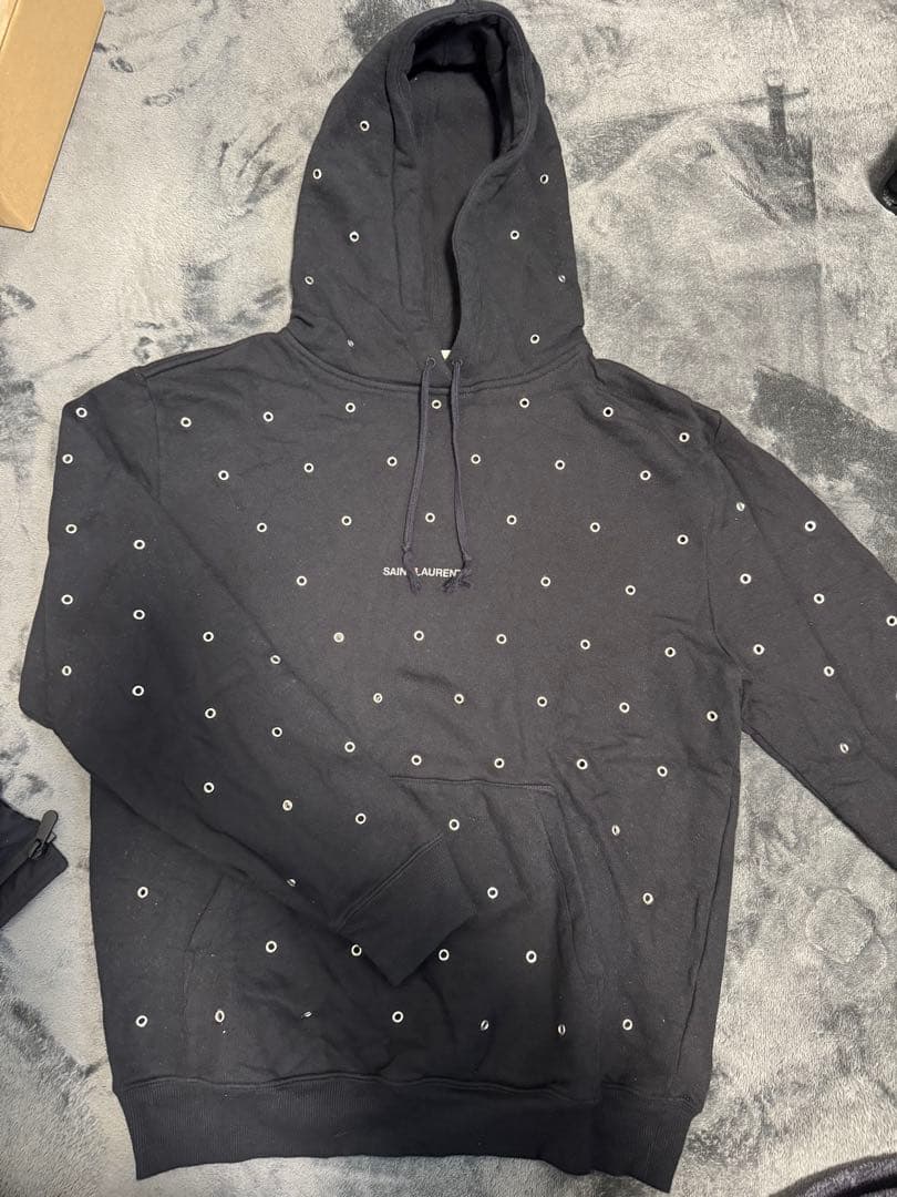 美品　ハトメロゴパーカー　S